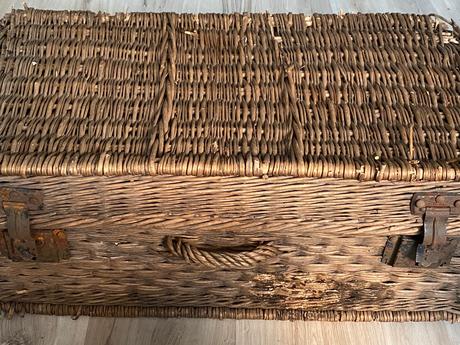 Krásny starý retro úložný zberateľský kôš kufor, 