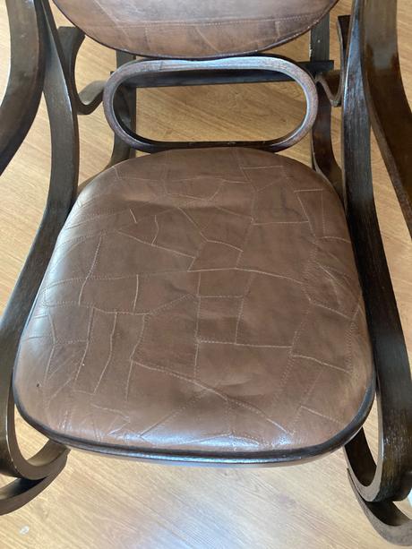Hojdacie kreslo zachovale, 