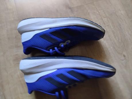 Botasky, adidas,37