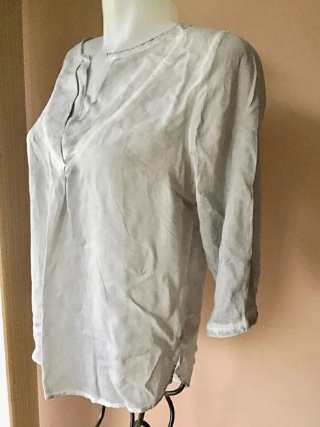 Pekná blúzka /21a, 38