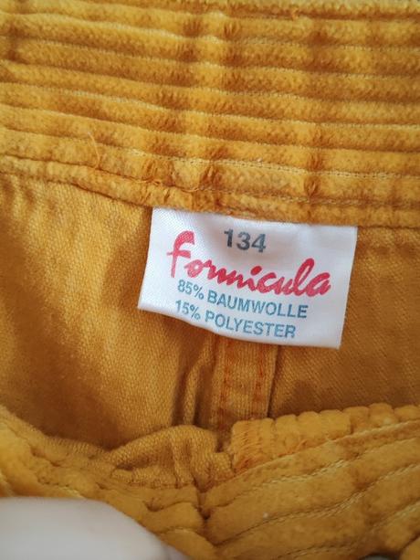 Menčestrové horčicové nohavice, 134