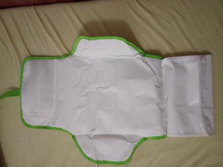 Nepremokava cestovna prebalovacia podlozka,