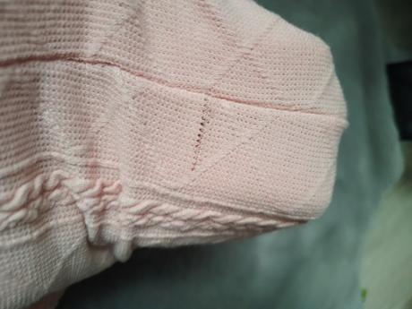 Pulóver s tylom, 152