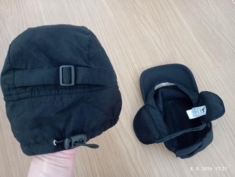 2x teplejšia čiapka/šiltovka (s krytmi na uši),