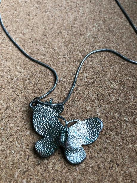 Nahrdelnik - motylik,