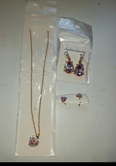 Set bižutérie nový, 