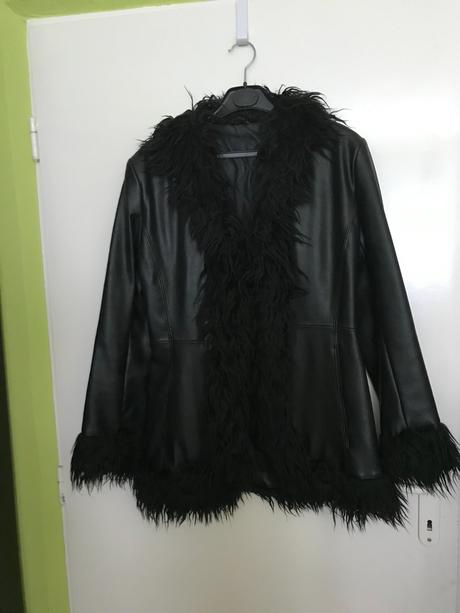 Kabat kozenkovy s kozusinou umelou,vel. 38,zn. ina, 38