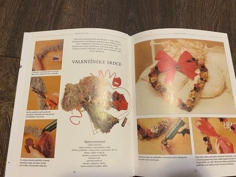 Krásna kniha sušené kvetiny,