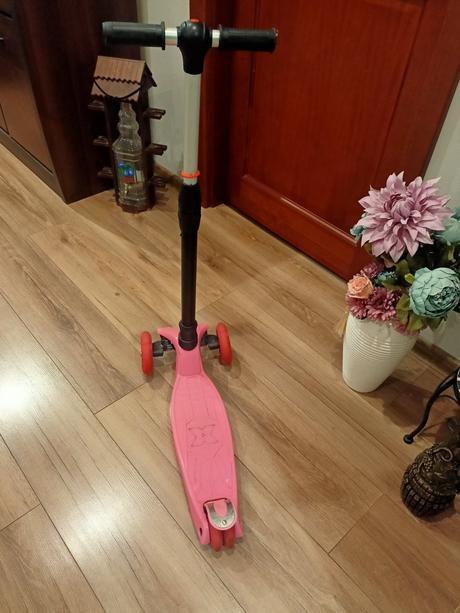 Kolobežka detská svietiace kolesá, 