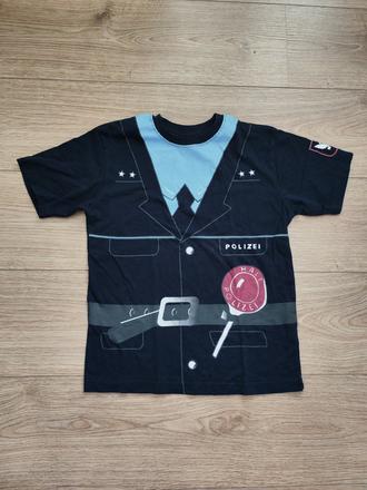 Policajné tričko, 152