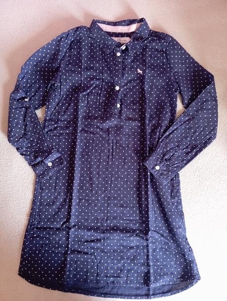 Balík dievčenského oblečenia, 122–134