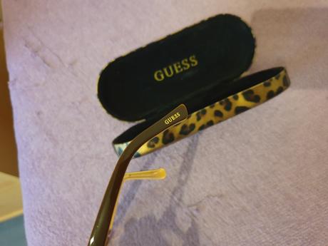 Guess okuliare s puzdrom nové, guess