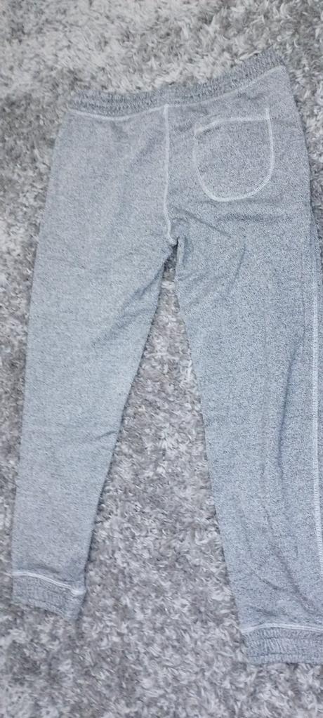 Chlapčenské tepláky, c&a,152