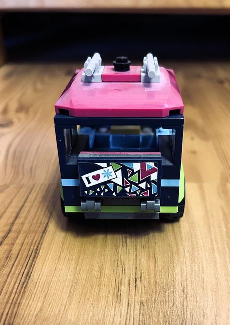 Lego friends 41321 terénne vozidlo v zimnom stredi, 