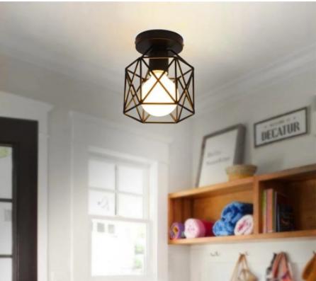 Čierne priemyselné stropné svietidlo,