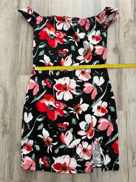 Kvietkované šaty, s