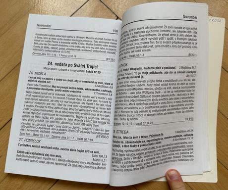 Kniha tesnou bránou 2000,