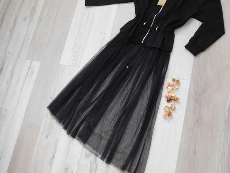 Mikinky bavlnené s tilovou suknicou s/m nová, 36