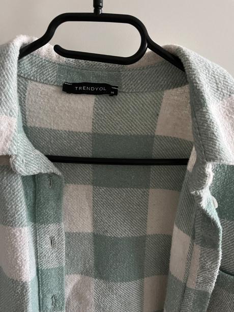 Hrubšia košeľa trendyol, s