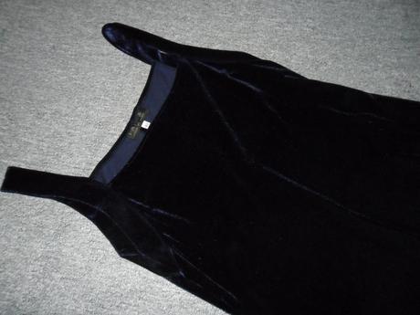 Dlhé zamatovo-modré šatičky+bolerko, 40