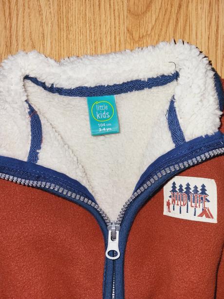 Mikina s ovčím rúnom, 104