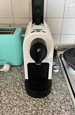 Caffisimo pure+ kapsulový kávovar tchibo,