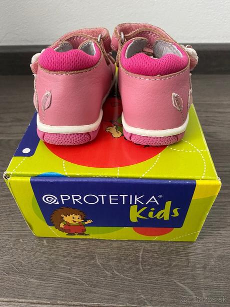 Dievčenské ružové sandále (protetika 20), protetika,20