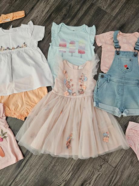 Letný balík dievčenských vecí 92, 86–98