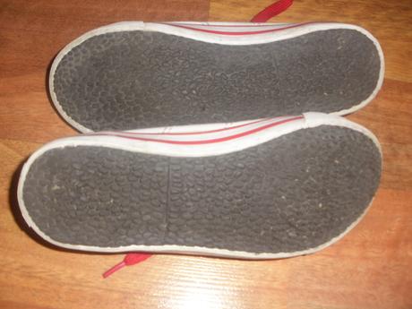 Dievčenské tenisky, 32