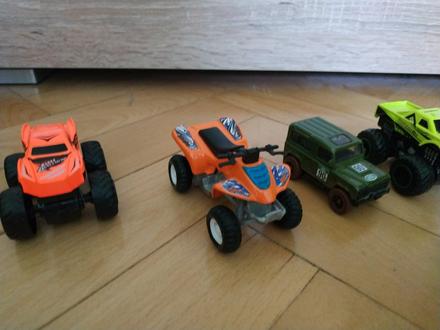 Monster truck terénne auta,