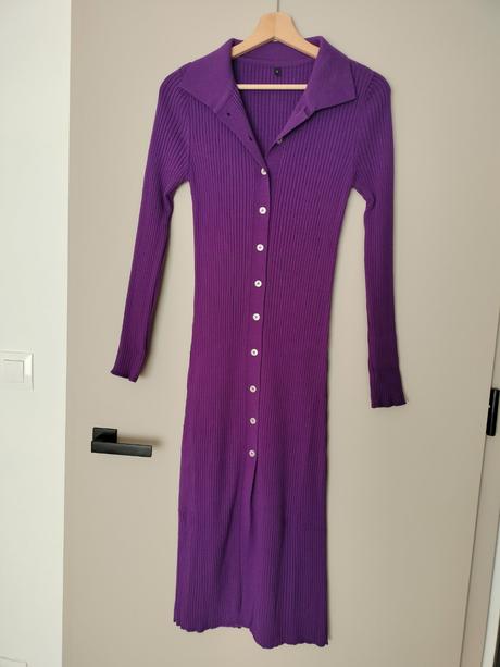 Fialové pletené šaty, s