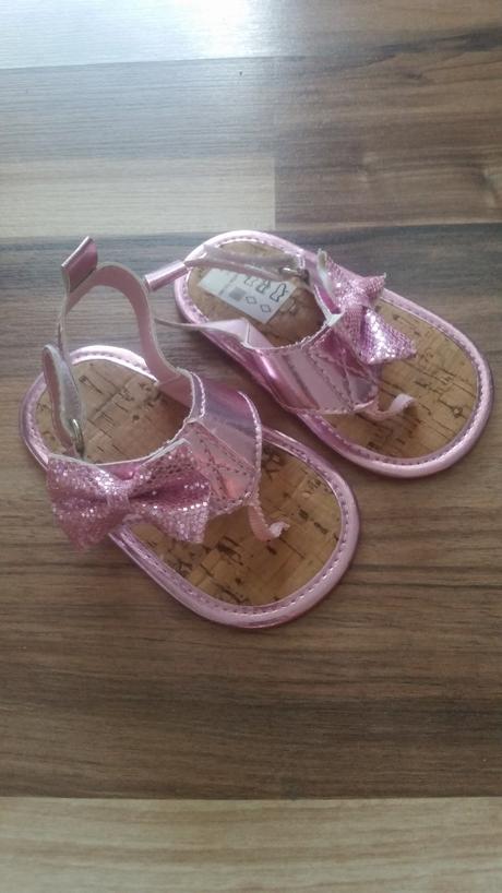Sandálky-capačky, kik,18