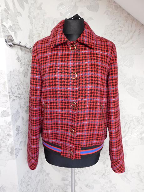 Kvalitna vlnena bunda, 38