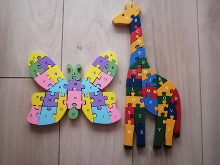 Drevené puzzle žirafa a motýľ, 