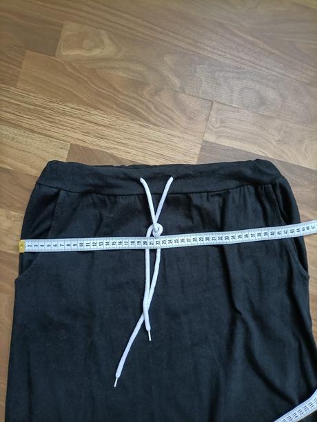 Dámska čierna maxisukna, 