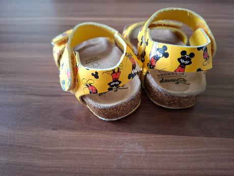 Sandálky, reserved,22