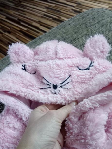 Hunata mikinka vel,3-4vek, 104