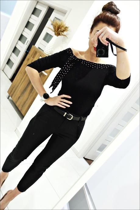 Top s lodickovym vystrihom, s