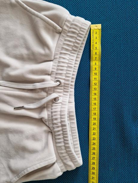 Plyšové kratasy, lindex,134