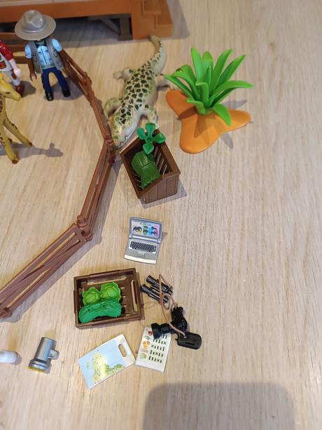 Playmobil wild life 70766 záchranná stanica, 
