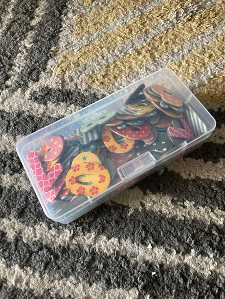 Farebné magnetky čísla 80ks, 