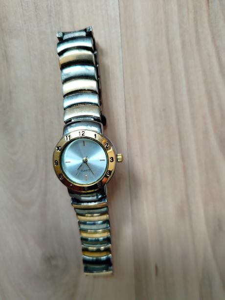 Dámske quartz hodinky, quartz