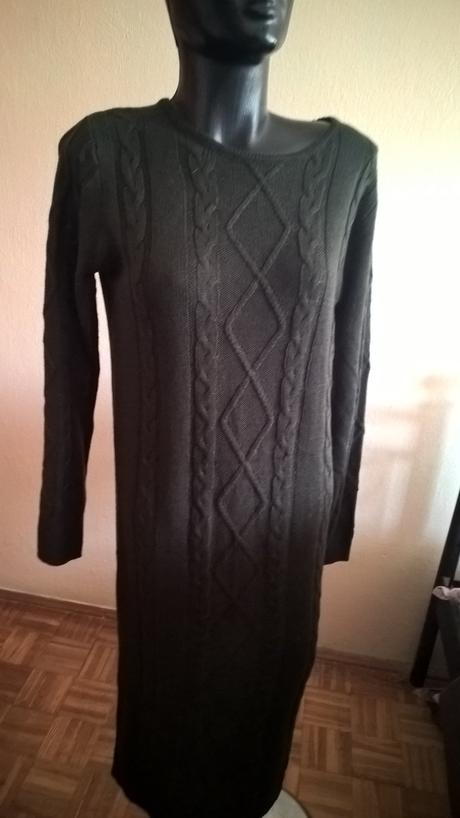 Dlhé pleteninové šaty, 40