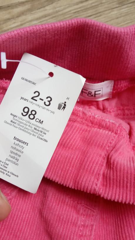 Tenšie menčestraky, f&f,98