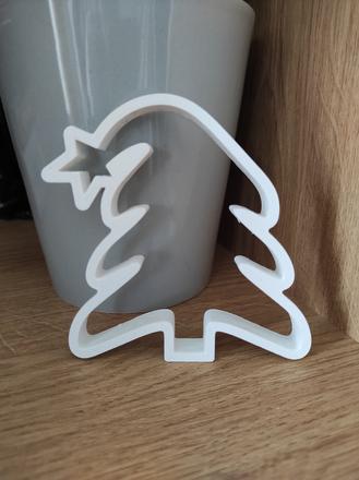 Vykrajovačka - stromček,
