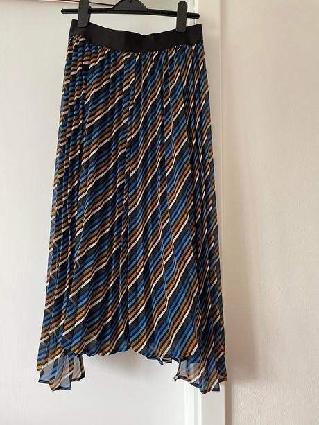 Plisovaná sukňa gestuz, s