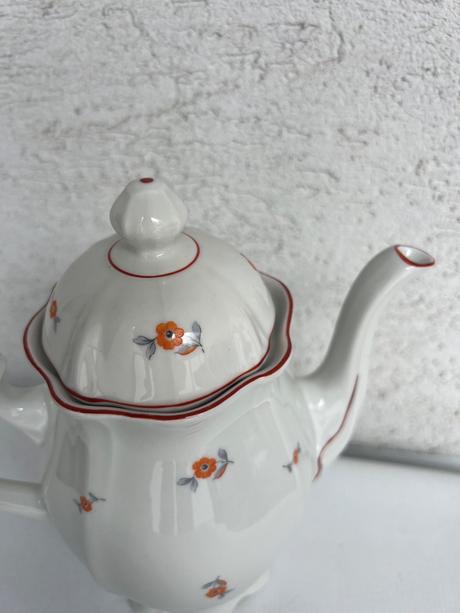 Eichwald uzasne tvarovany starozitny porcelanovy, 
