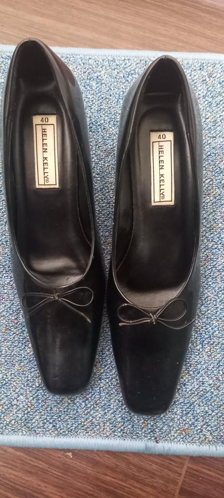 Lakované lodicky, 40