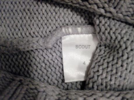 Chlapčenská čiapka a šál, <50