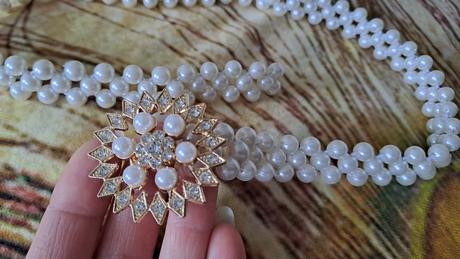 Perličkový opasok,